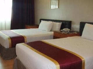Silam Dynasty Hotel Лагад-Дату Екстер'єр фото