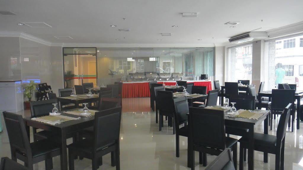 Silam Dynasty Hotel Лагад-Дату Екстер'єр фото